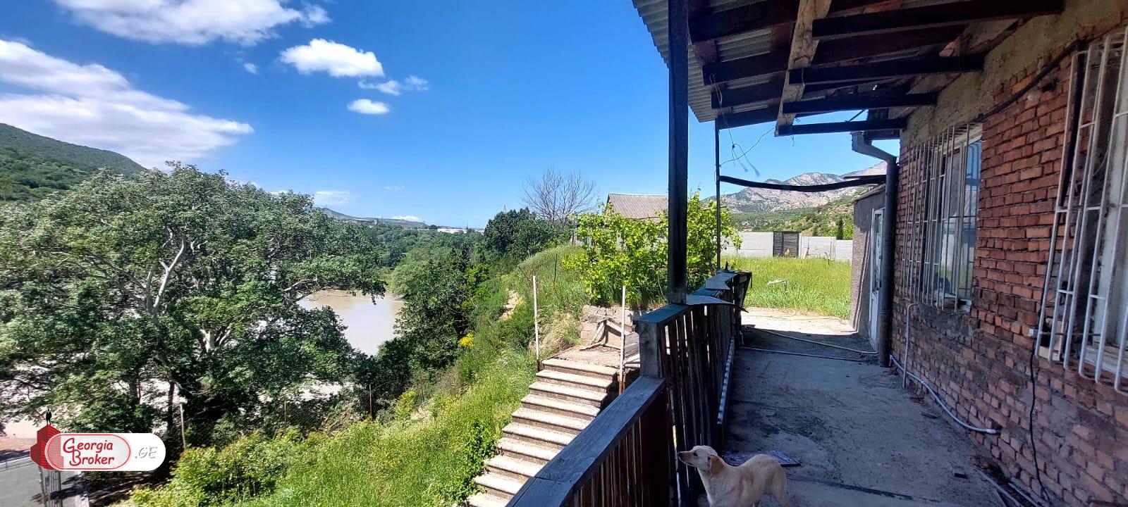 without repair 5-room house for sale